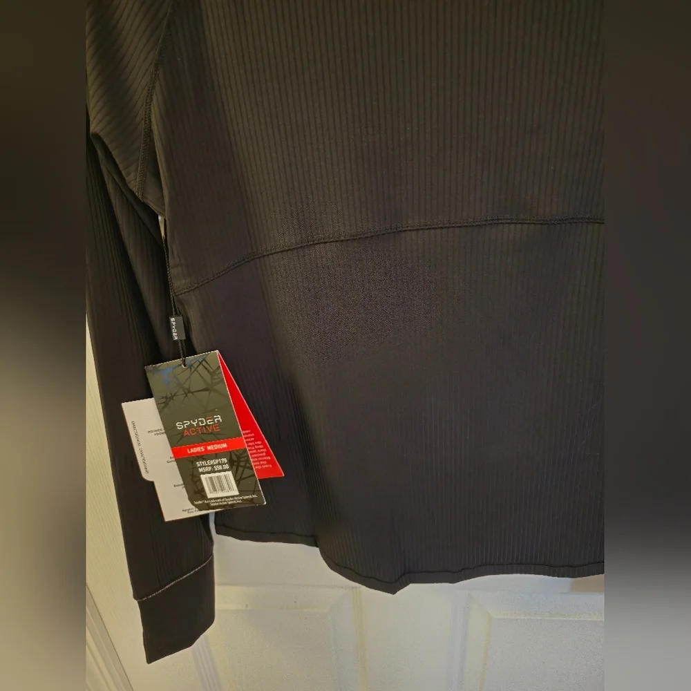 NWT Spyder Women's Active Pullover Crew Long Sleeves Shirt Black Size Medium - Picture 9 of 16